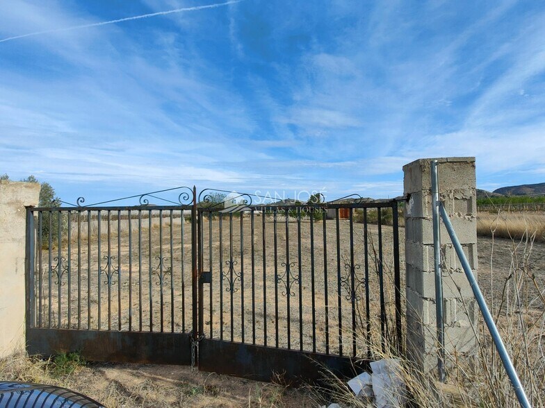 Land in Alicante for sale - Building Photo - Image 3 of 14