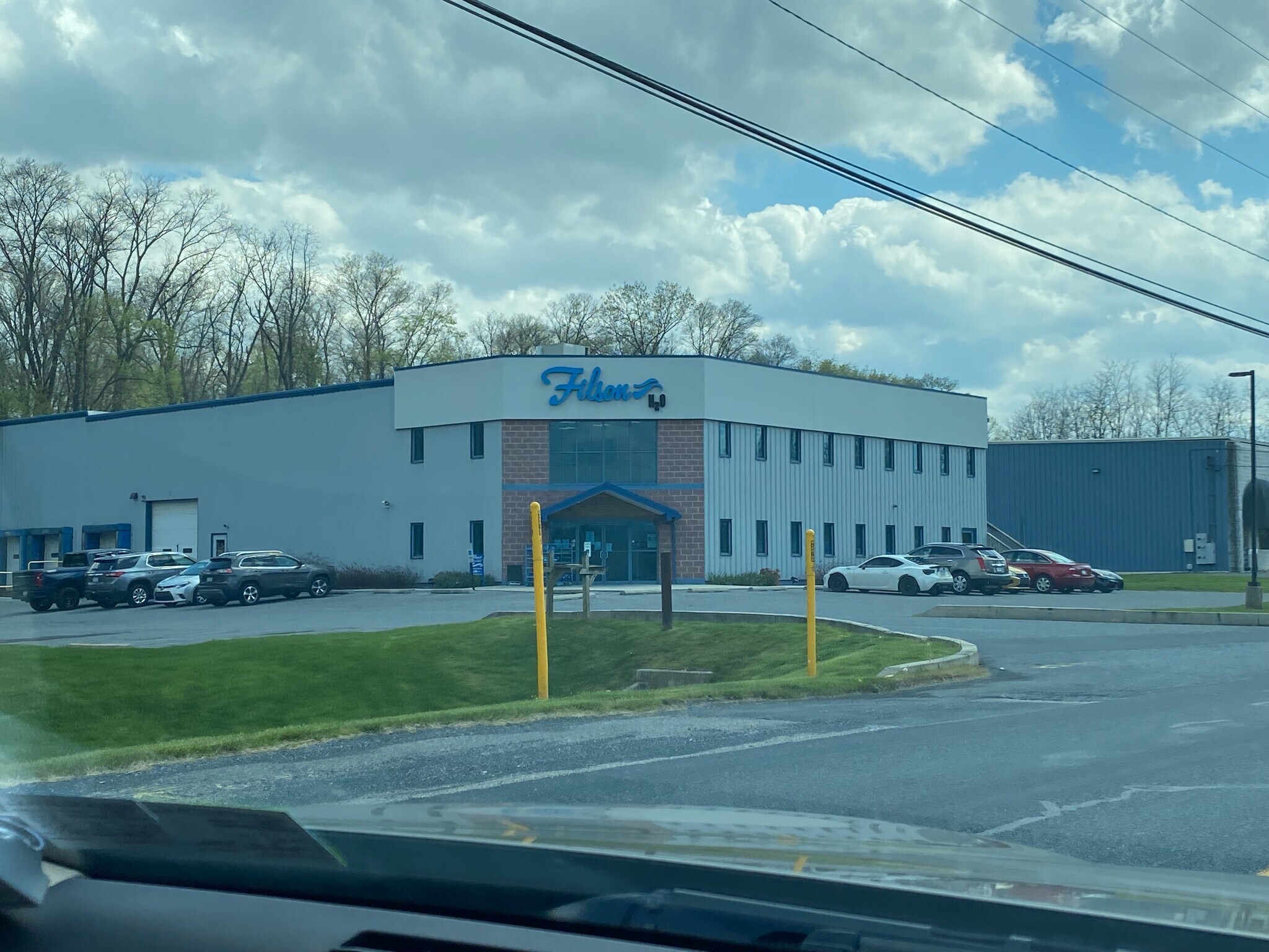 11 Roadway Dr, Carlisle, PA 17015