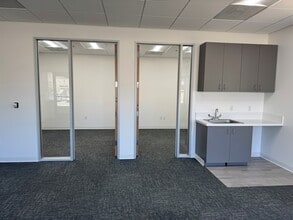 5500 Ming Ave, Bakersfield, CA for lease Interior Photo- Image 2 of 6