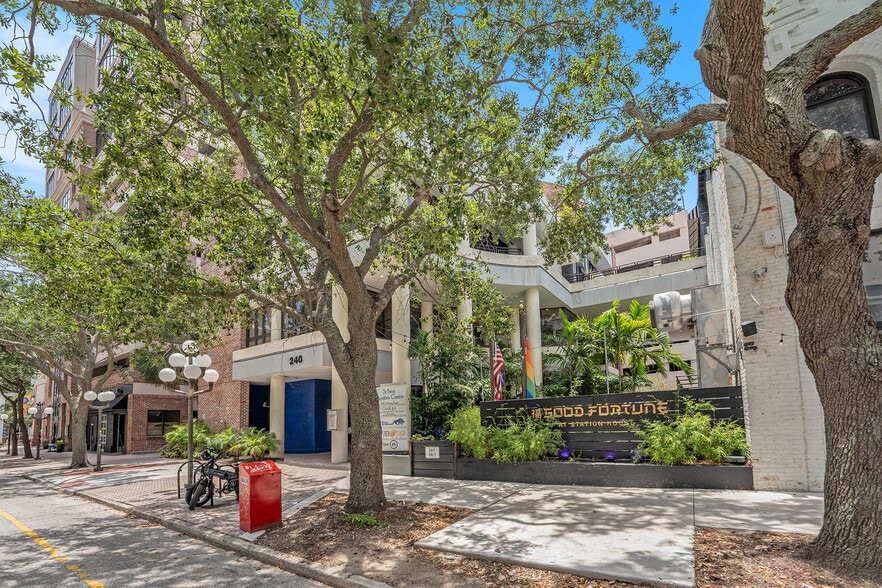 240 1st Ave S, Saint Petersburg, FL for sale - Building Photo - Image 2 of 37