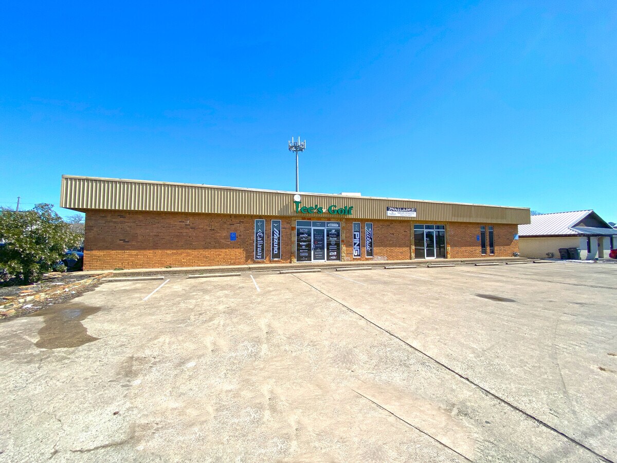 415 Lake Air Dr Waco Tx 76710 Retail For Lease Loopnet Com