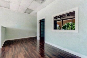 162 Yamato, Boca Raton, FL for lease Building Photo- Image 2 of 4