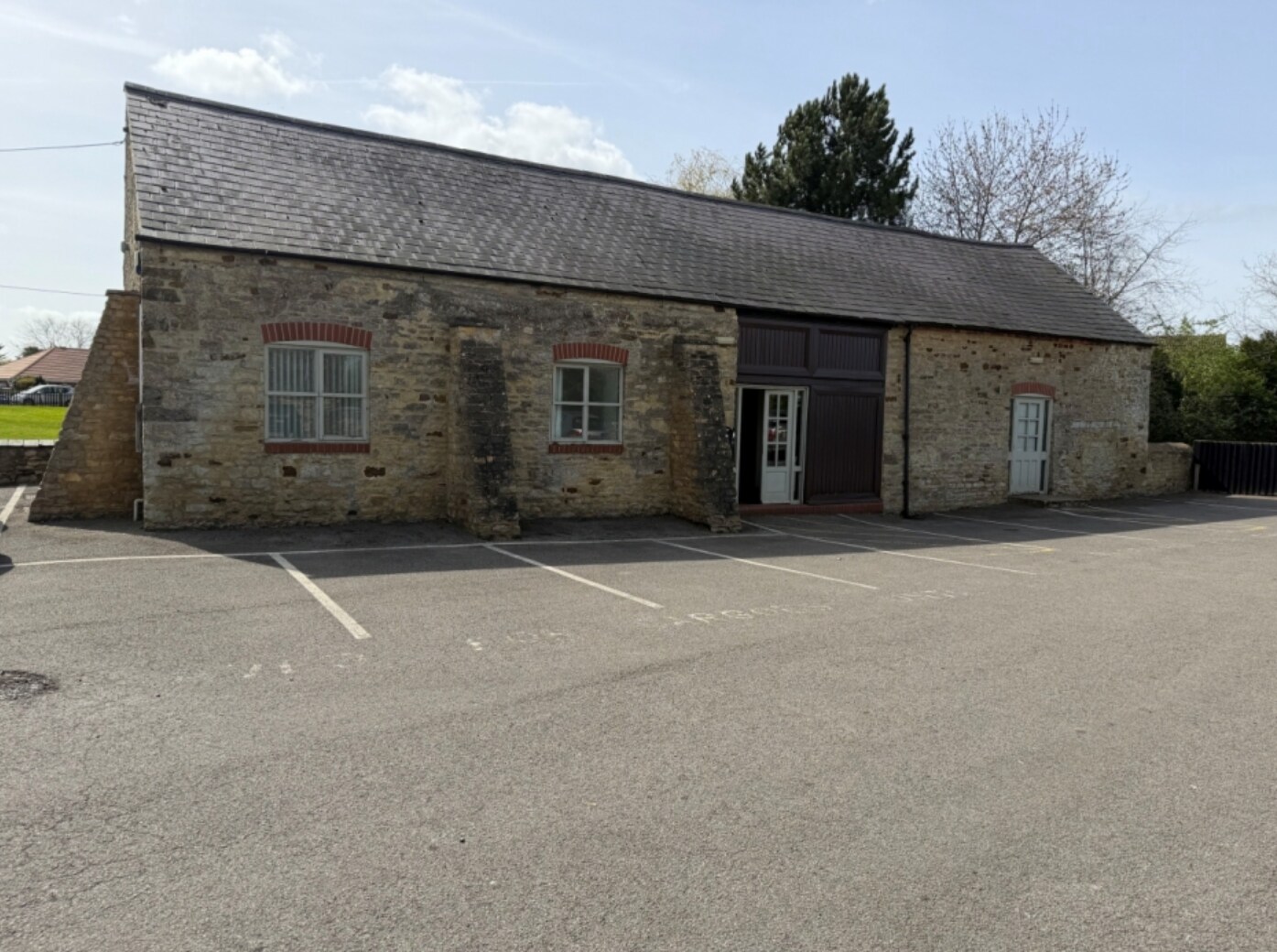 Brafield On The Green, Brafield On The Green for lease Building Photo- Image 1 of 1