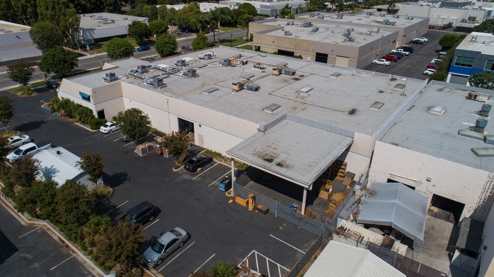 14272 Chambers Rd, Tustin, CA for lease - Building Photo - Image 2 of 21
