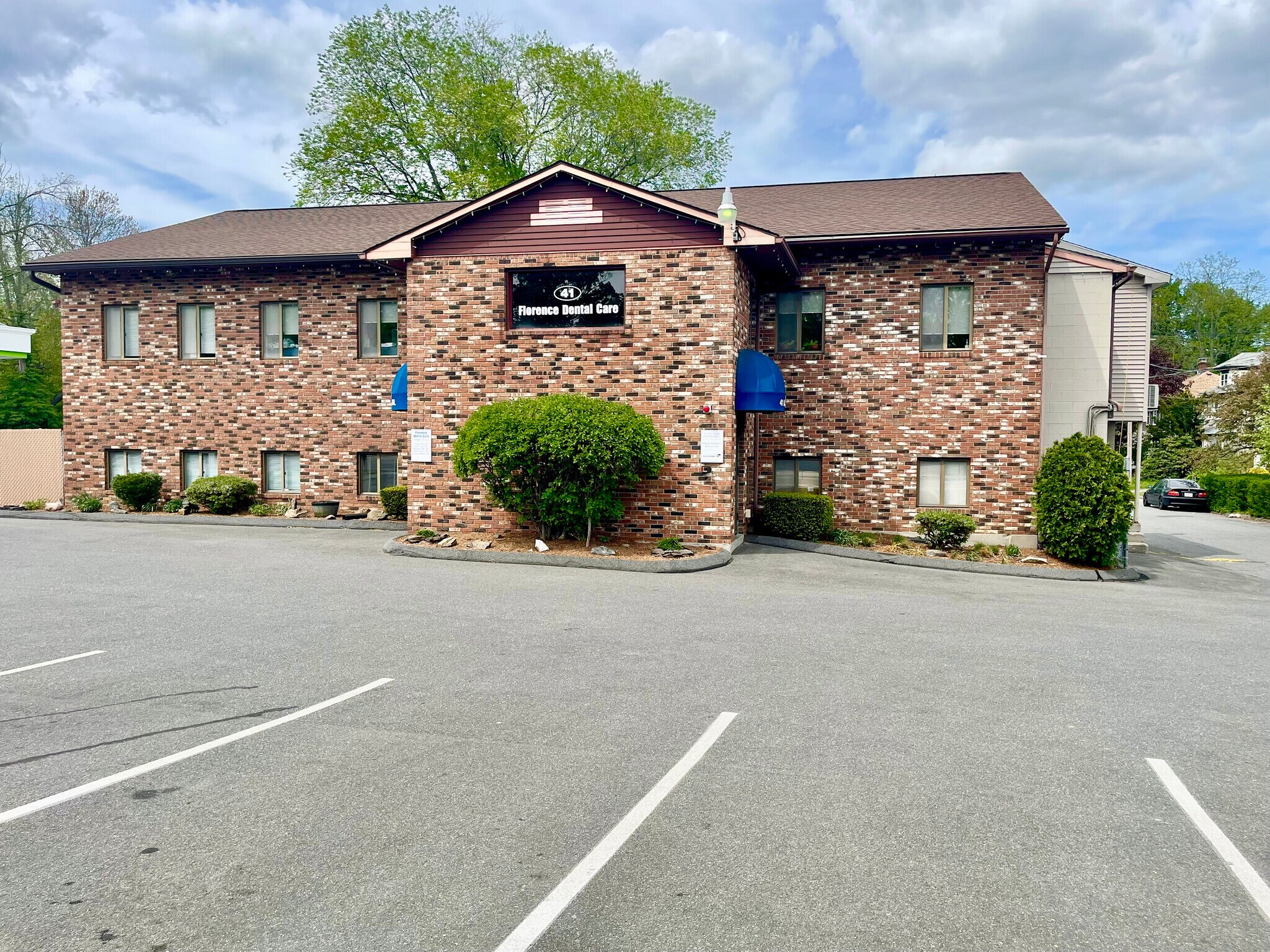 41 Main St, Florence, MA for lease Building Photo- Image 1 of 10