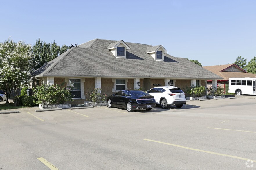 2620 Harwood Rd, Bedford, TX for sale - Primary Photo - Image 1 of 1