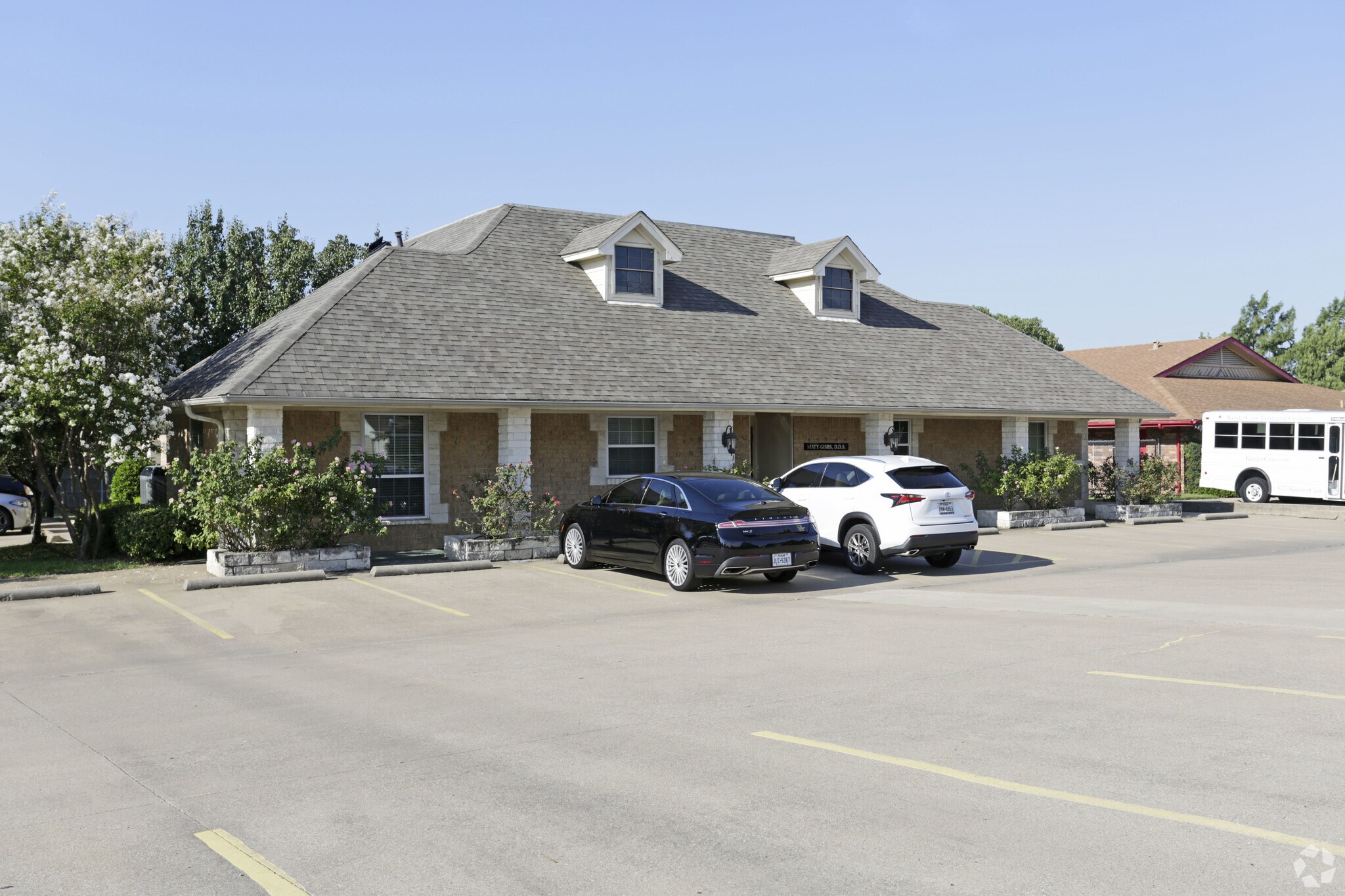 2620 Harwood Rd, Bedford, TX for sale Primary Photo- Image 1 of 1