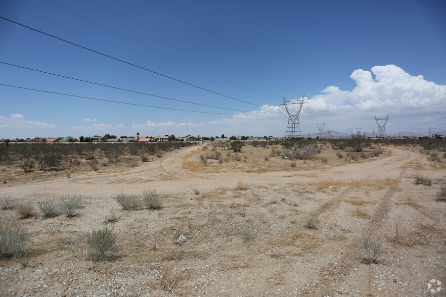 Bear Valley Rd, Victorville, CA for sale - Primary Photo - Image 1 of 1