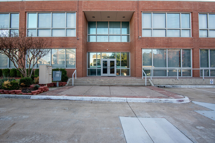 10864 Audelia Rd, Dallas, TX for lease - Building Photo - Image 3 of 31