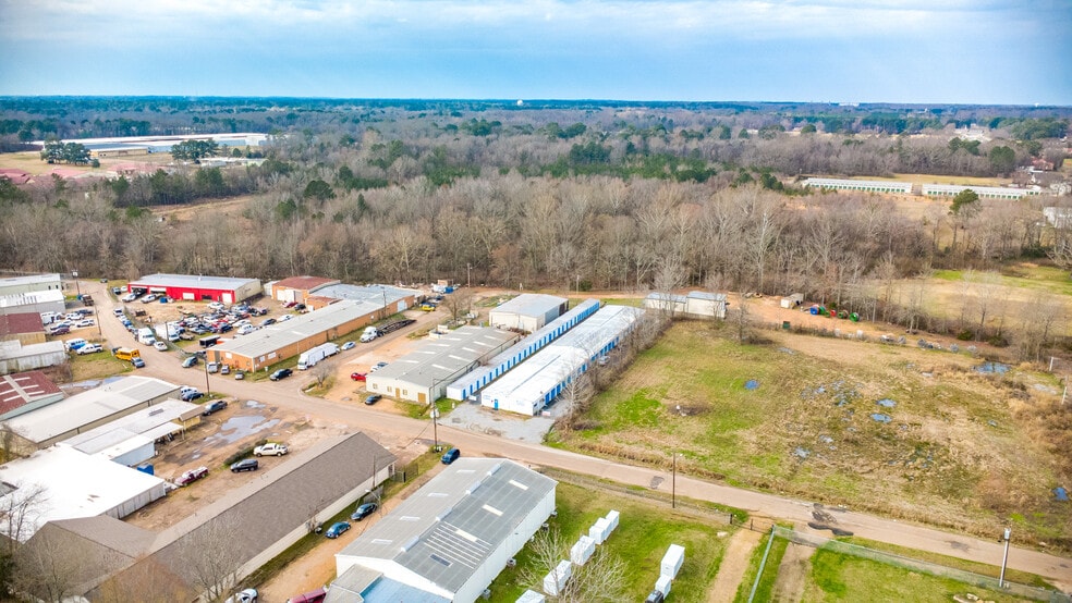 5849 N Commerce Plz, Jackson, MS for sale - Primary Photo - Image 1 of 67