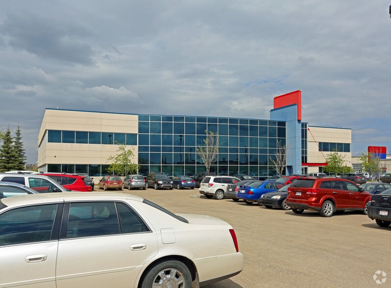 9520 42 Ave NW, Edmonton, AB for lease - Building Photo - Image 3 of 3