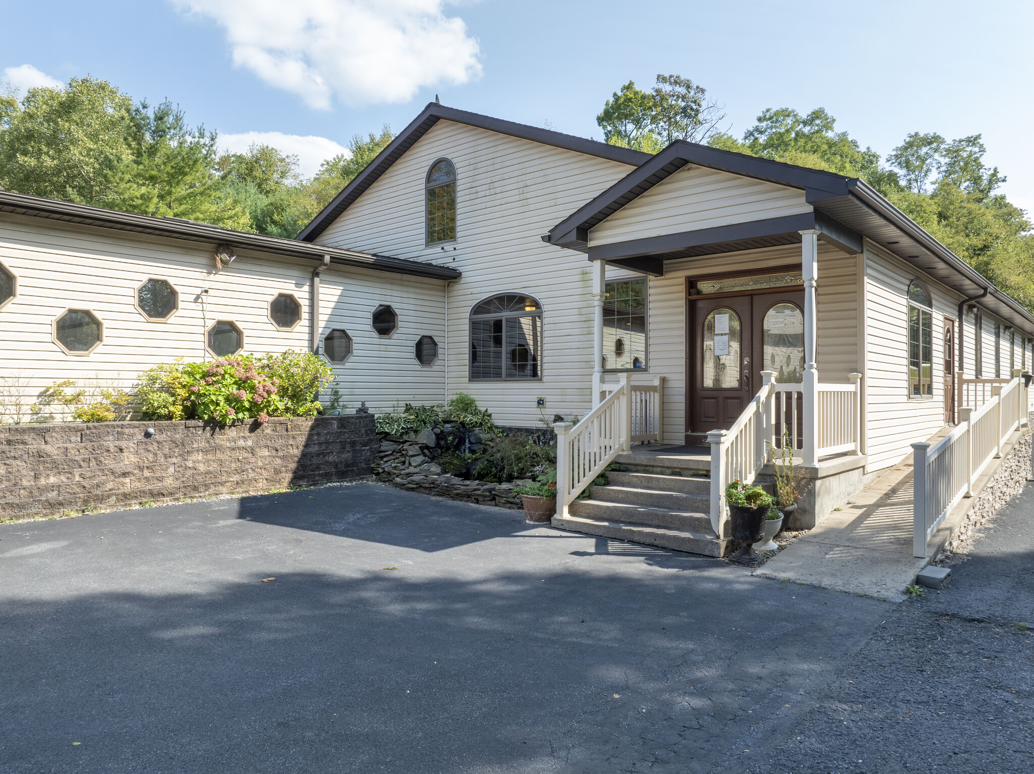 500 Maurer Ln, Julian, PA for sale Building Photo- Image 1 of 22