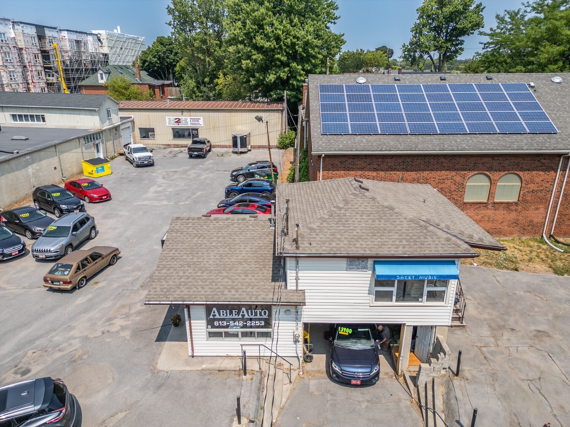 647 Princess St, Kingston, ON for sale Primary Photo- Image 1 of 3