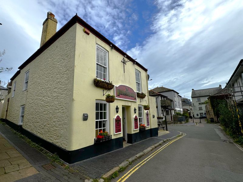 Victoria St, Totnes for sale Primary Photo- Image 1 of 12