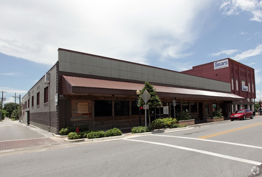 121-125 W Main St, Wauchula, FL for sale - Primary Photo - Image 1 of 2