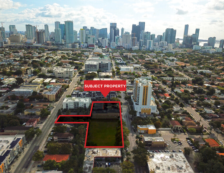 901 SW 8th St, Miami, FL for sale - Primary Photo - Image 1 of 11