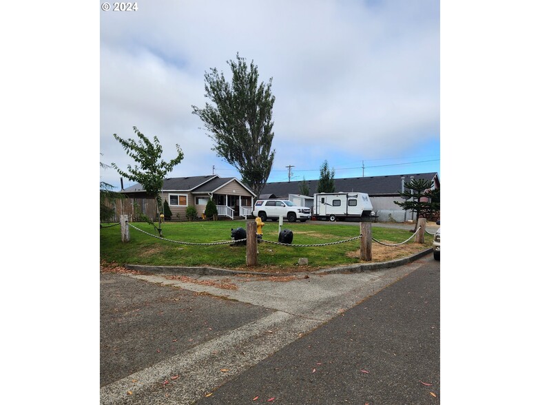 1890 37th St, Florence, OR for sale - Building Photo - Image 3 of 3