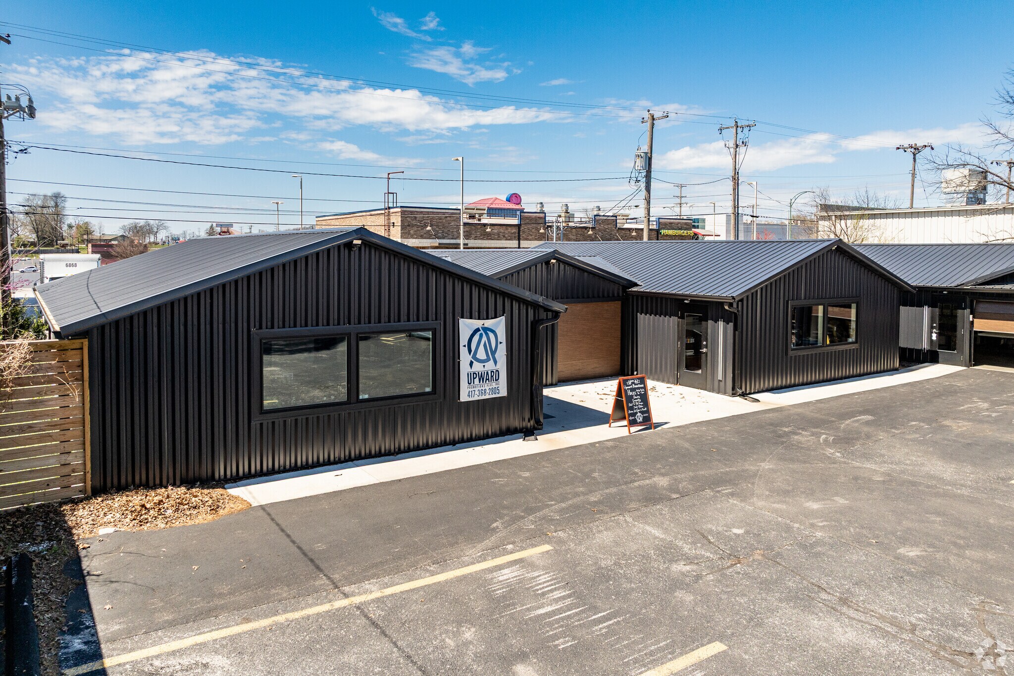 1821 S Plaza Ave, Springfield, MO for sale Primary Photo- Image 1 of 1