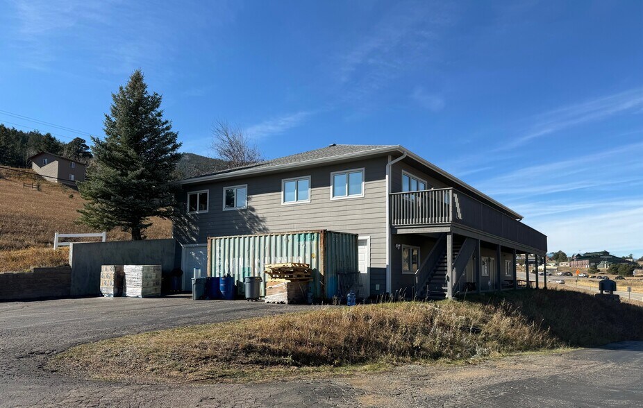 78 Beaver Brook Canyon Rd, Evergreen, CO for lease - Primary Photo - Image 1 of 28