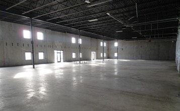 11044 Industrial Cir NW, Elk River, MN for lease Interior Photo- Image 2 of 2