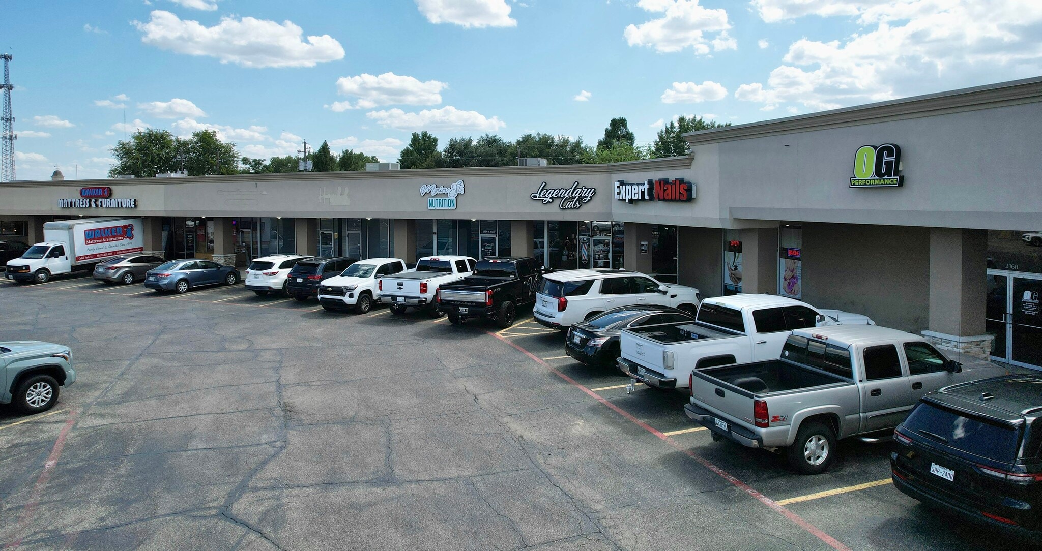2100 N Main St, Belton, TX for lease Building Photo- Image 1 of 9