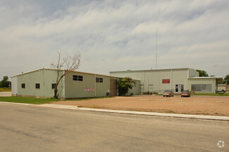 More details for 515 E Highway St, Fredericksburg, TX - Industrial for Sale