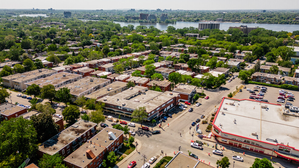 1685-1691 Rue Fleury E, Montréal, QC for lease - Building Photo - Image 3 of 11