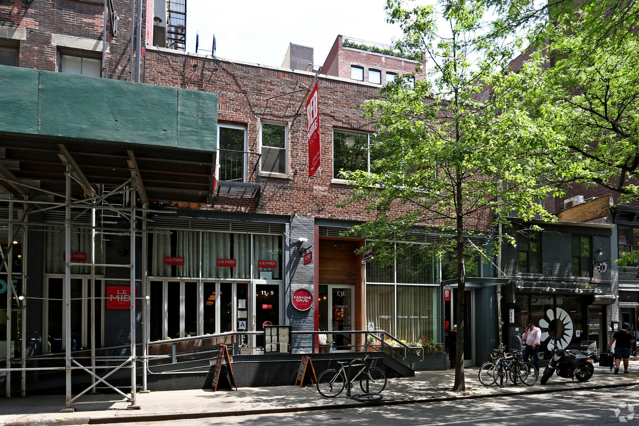 13 E 13th St, New York, NY for lease Building Photo- Image 1 of 6