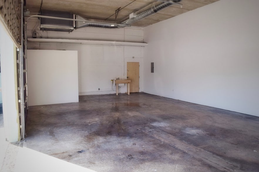 290 NW 73rd St, Miami, FL for lease - Interior Photo - Image 3 of 23