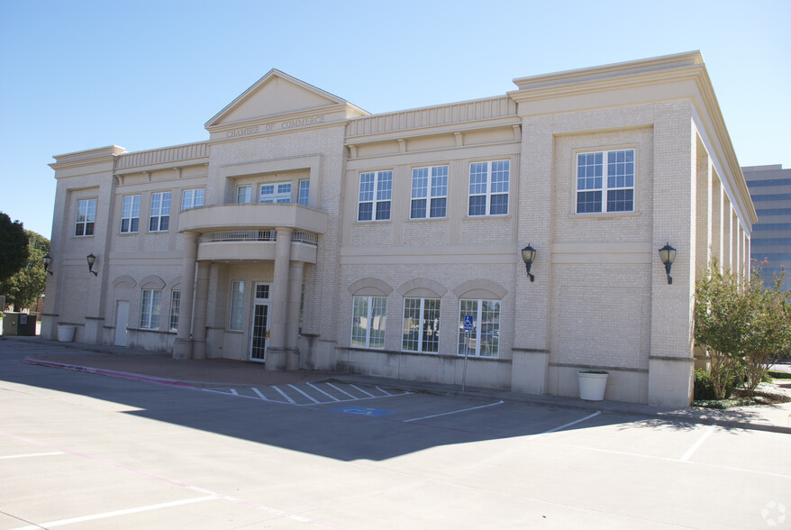 505 E Border St, Arlington, TX for lease - Building Photo - Image 2 of 7