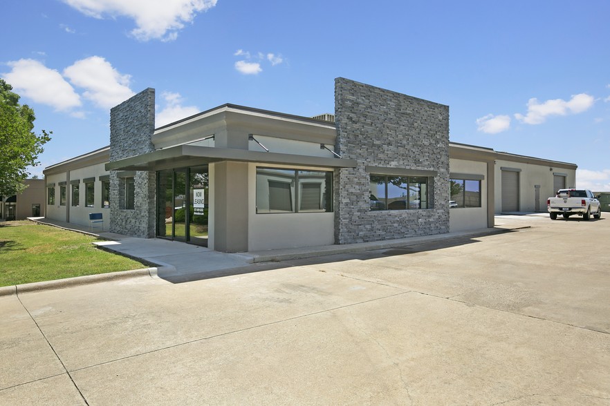 2875 Exchange Blvd, Southlake, TX for lease - Primary Photo - Image 1 of 3