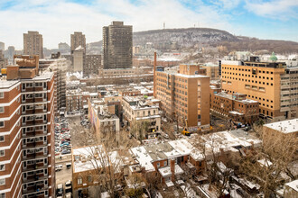 3626 Rue Saint-Urbain, Montréal, QC - aerial  map view