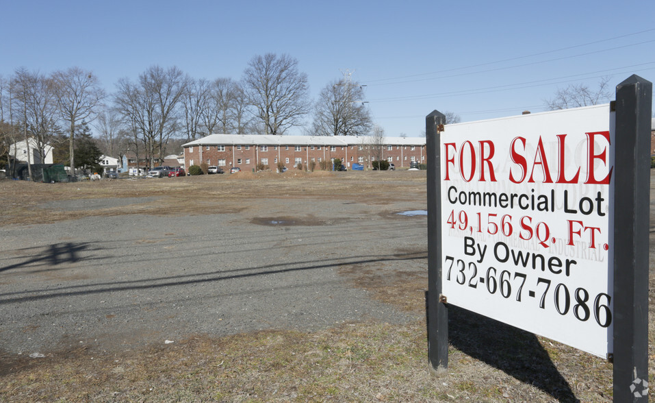 229-235 Bound Brook Rd, Middlesex, NJ for sale - Primary Photo - Image 1 of 1