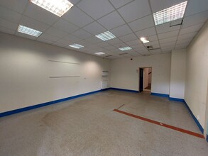 26 Glenfield Pl, Kilmarnock for lease Interior Photo- Image 2 of 3