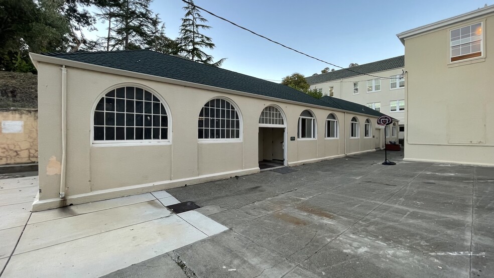 1 Saint Vincents Dr, San Rafael, CA for lease - Building Photo - Image 3 of 13