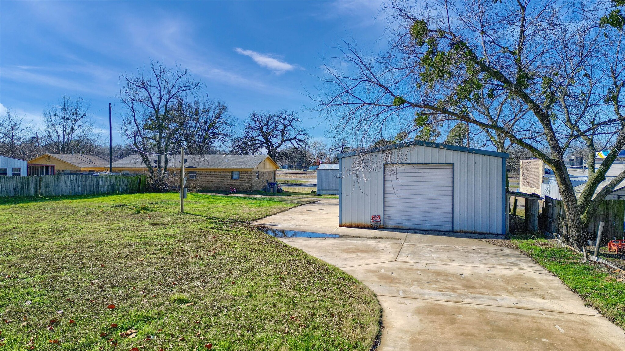 302 N Main St, Collinsville, TX for sale Primary Photo- Image 1 of 14