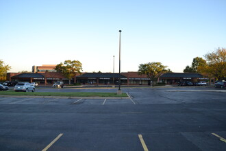 12020-12114 W 87th St Pky, Lenexa, KS for lease Building Photo- Image 2 of 6