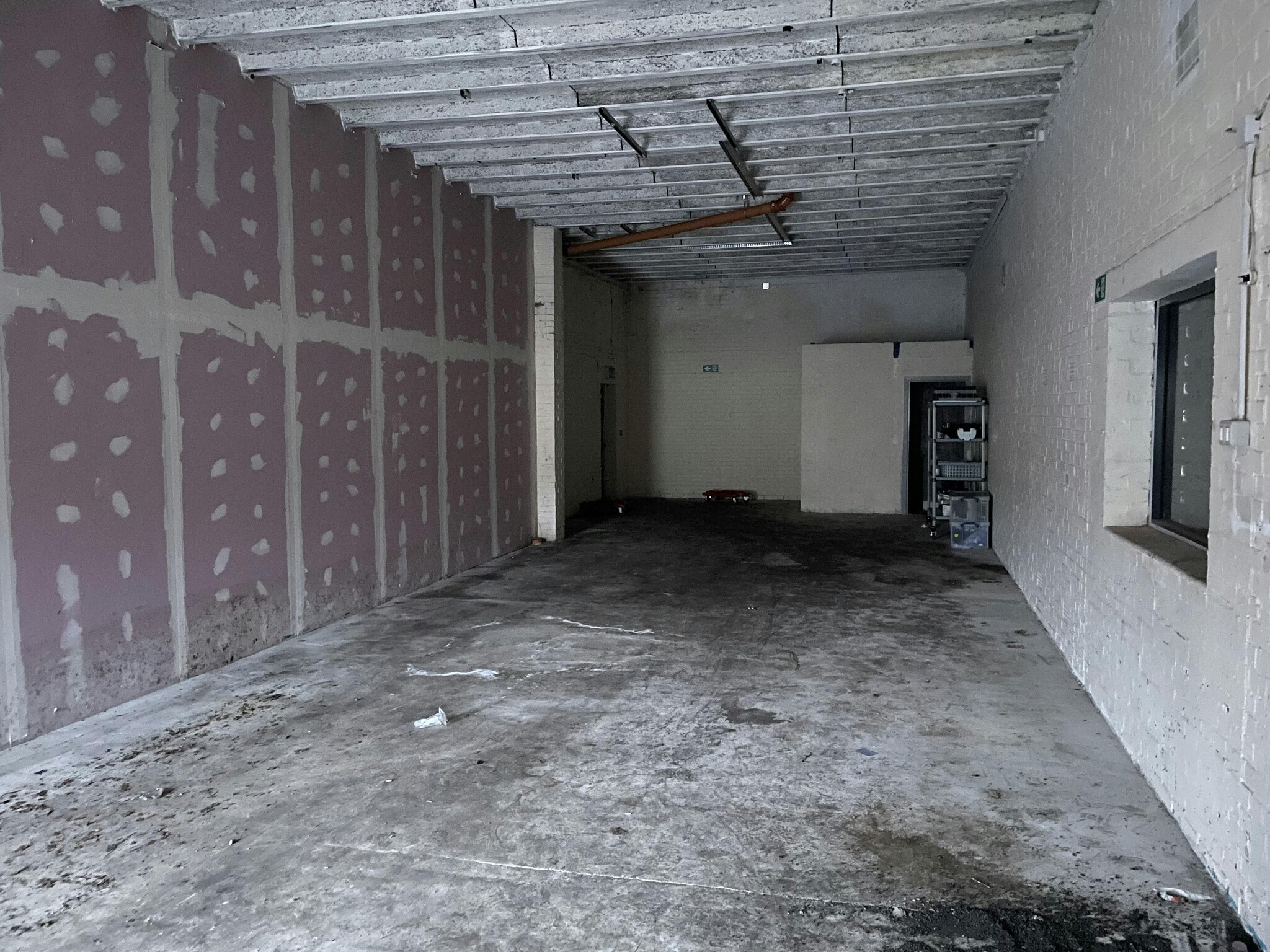 180 Stafford St, Walsall for lease Interior Photo- Image 1 of 2