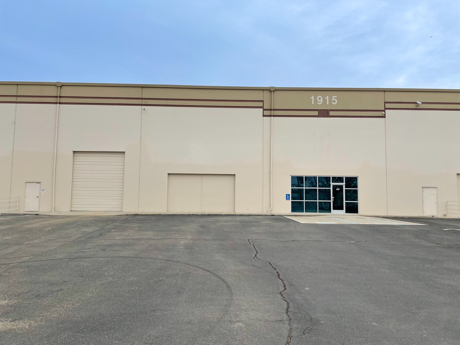 1915 N MacArthur Dr, Tracy, CA 95376 Industrial for Lease