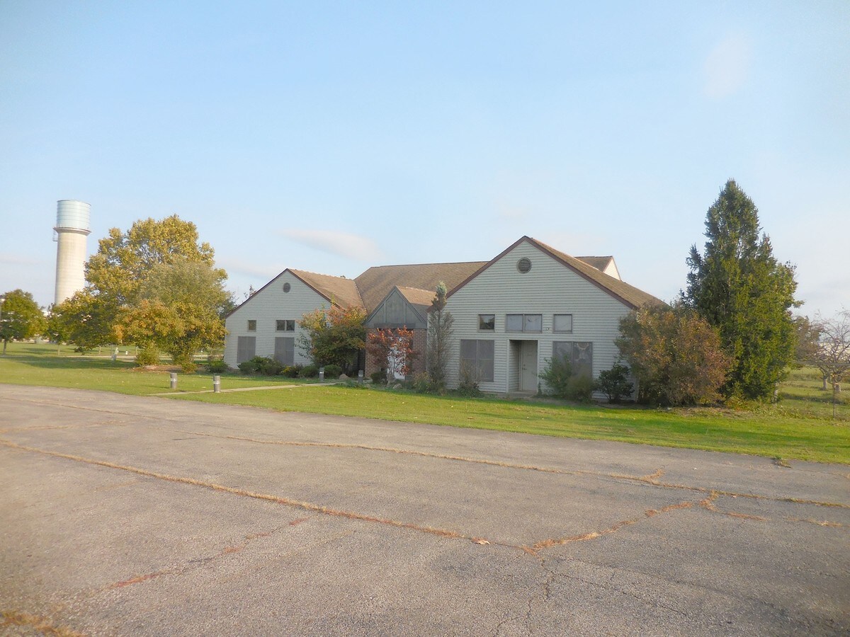 311 Maple St, Wellington, OH 44090
