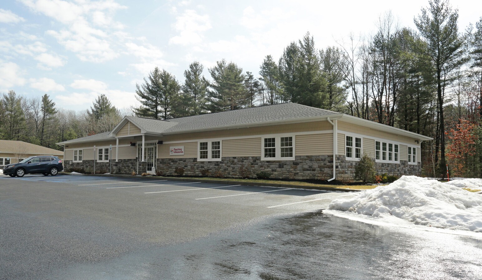 517 Moe Rd, Clifton Park, NY 12065