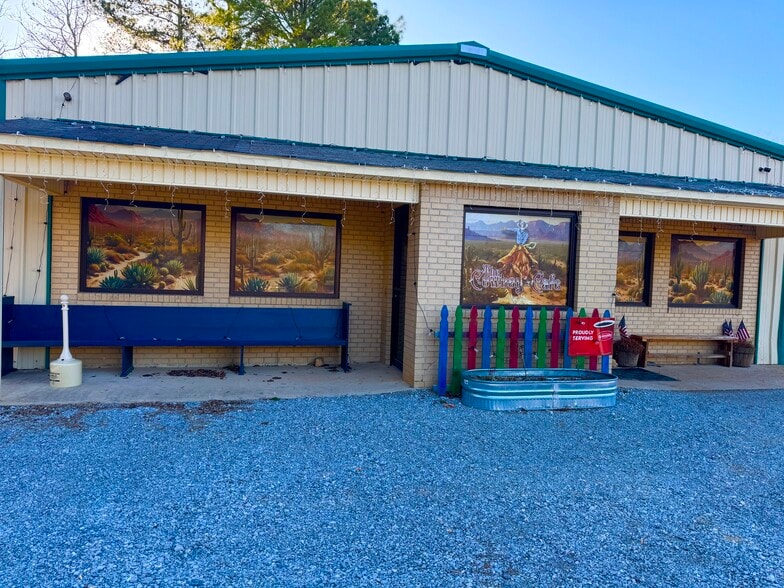 52 Main St, Mount Pleasant, AR for sale - Building Photo - Image 3 of 27