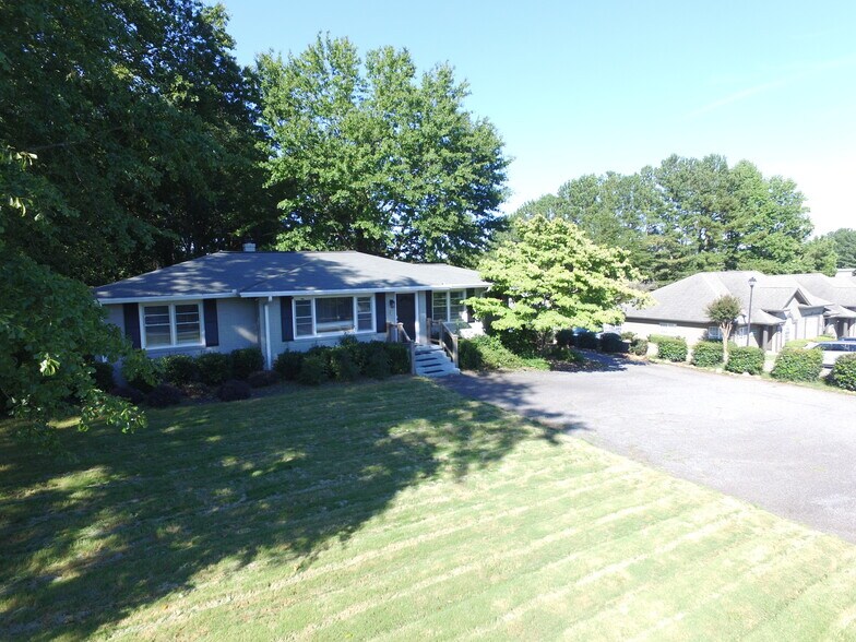1945 1st Dr, Marietta, GA for lease - Building Photo - Image 2 of 21