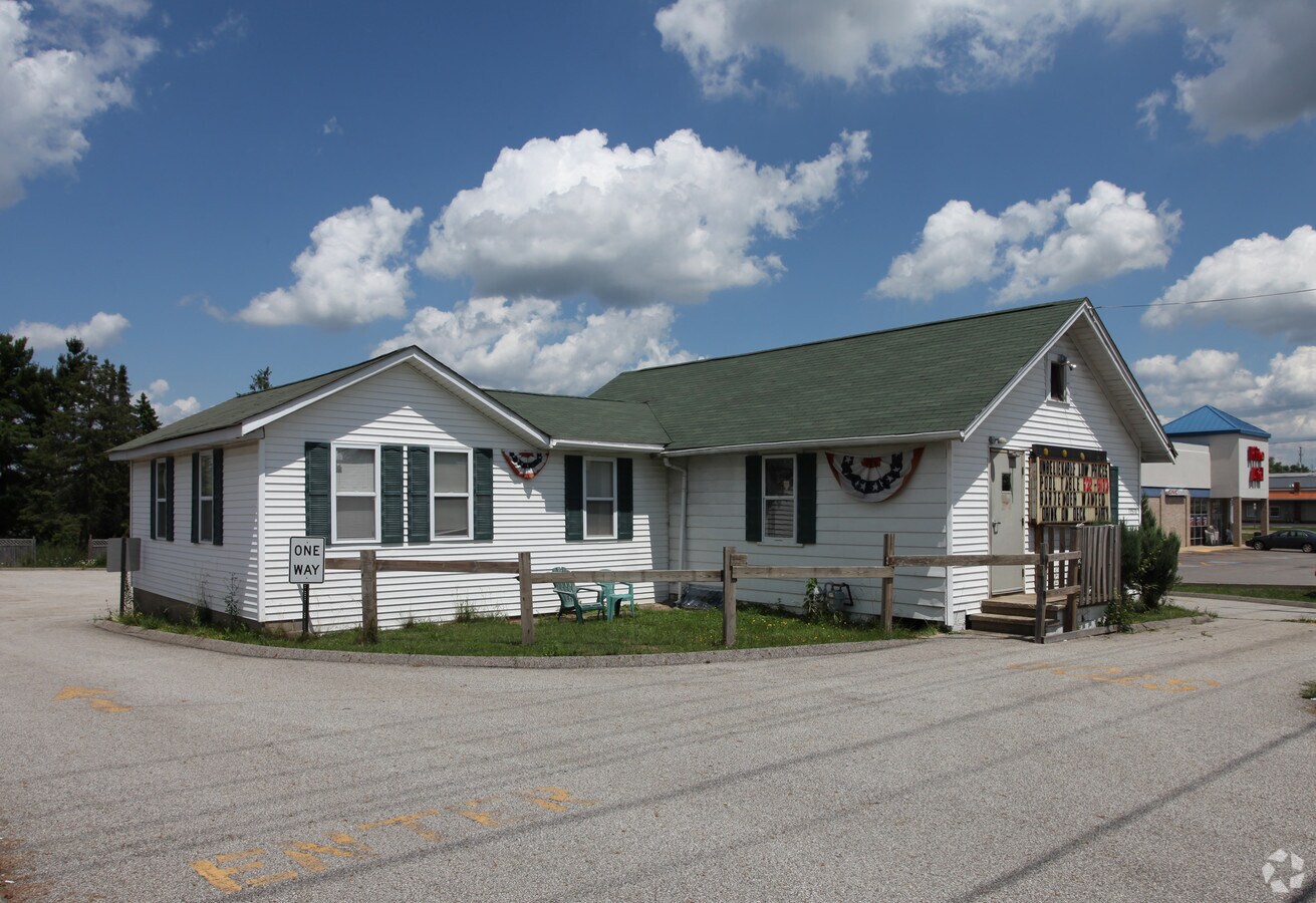 15570 W High St, Middlefield, OH 44062 Property Record