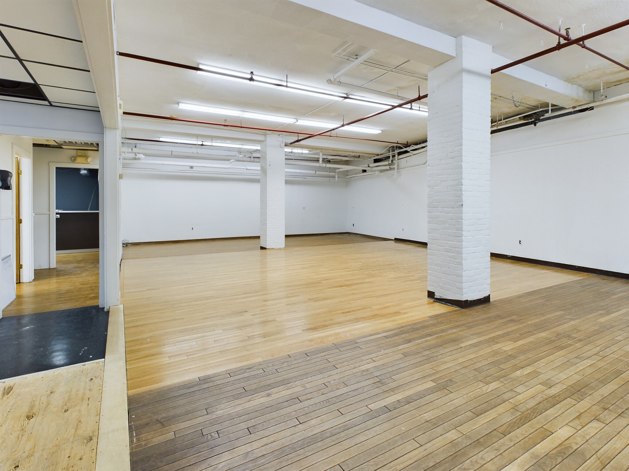 11-13 Pleasant St, Gloucester, MA for lease Interior Photo- Image 1 of 10