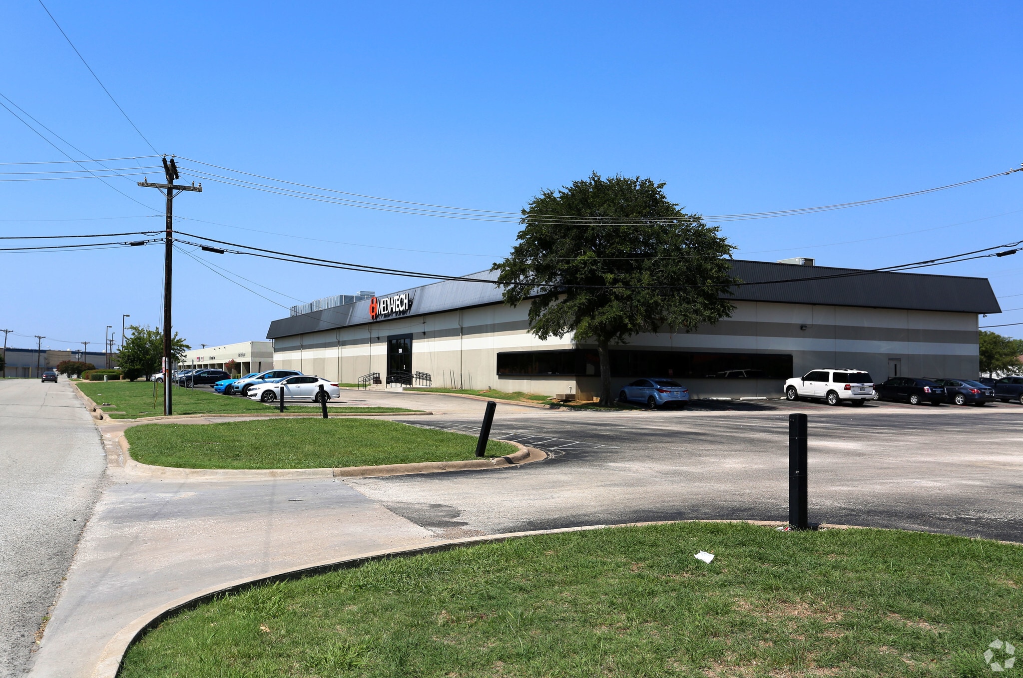 13370 Branch View Ln, Farmers Branch, TX for lease Building Photo- Image 1 of 5
