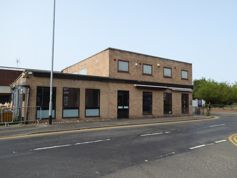 21-23 Wolverhampton Rd, Cannock for lease - Building Photo - Image 3 of 3