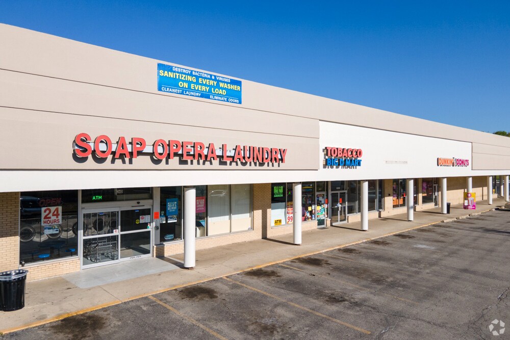 20012153 63rd St, Downers Grove, IL 60516 Meadowbrook Shopping