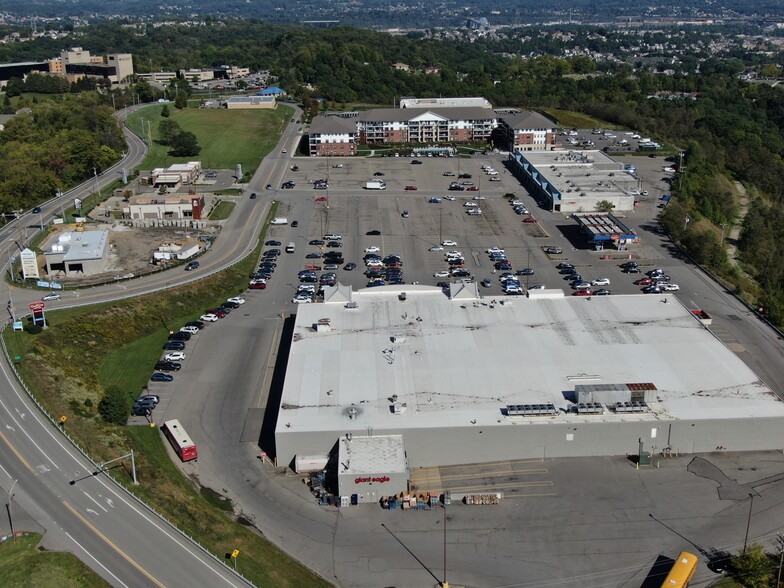 1800 Mckees Rocks Rd, McKees Rocks, PA for lease - Building Photo - Image 2 of 3