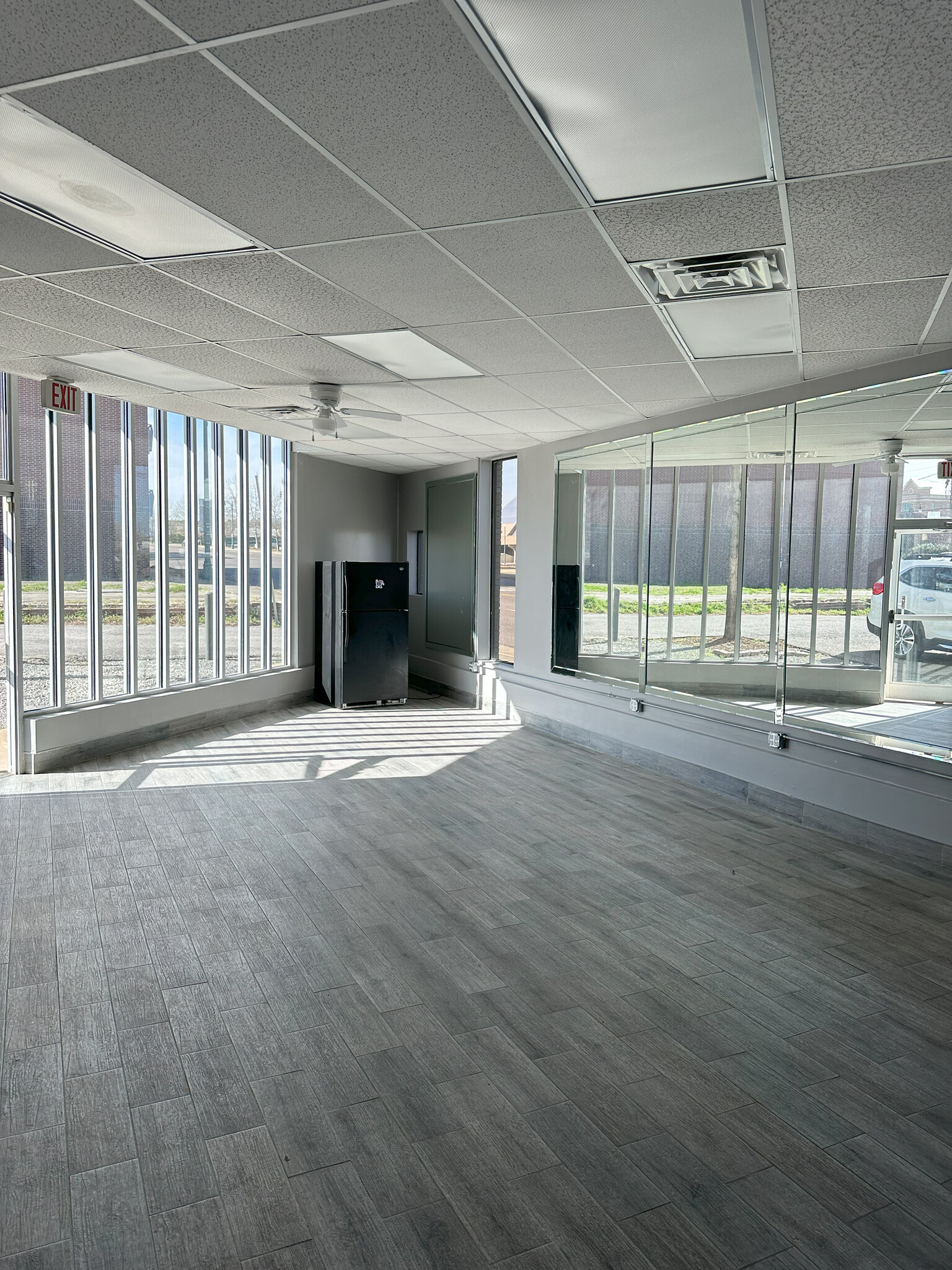 440 N Front St, Memphis, TN for lease Building Photo- Image 1 of 7